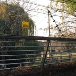 Aisladores regulables para varillas